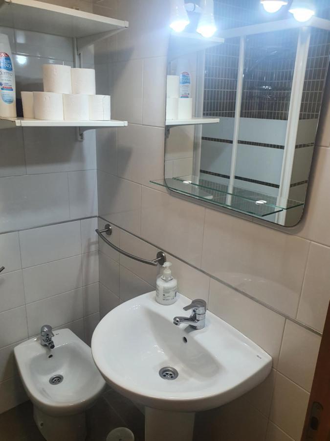 Apto Moderno con AIRE ACOND para 3 personas La Línea de la Concepción Exterior foto